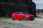 Volvo V40 D3 R-Design 2016 года (UK)